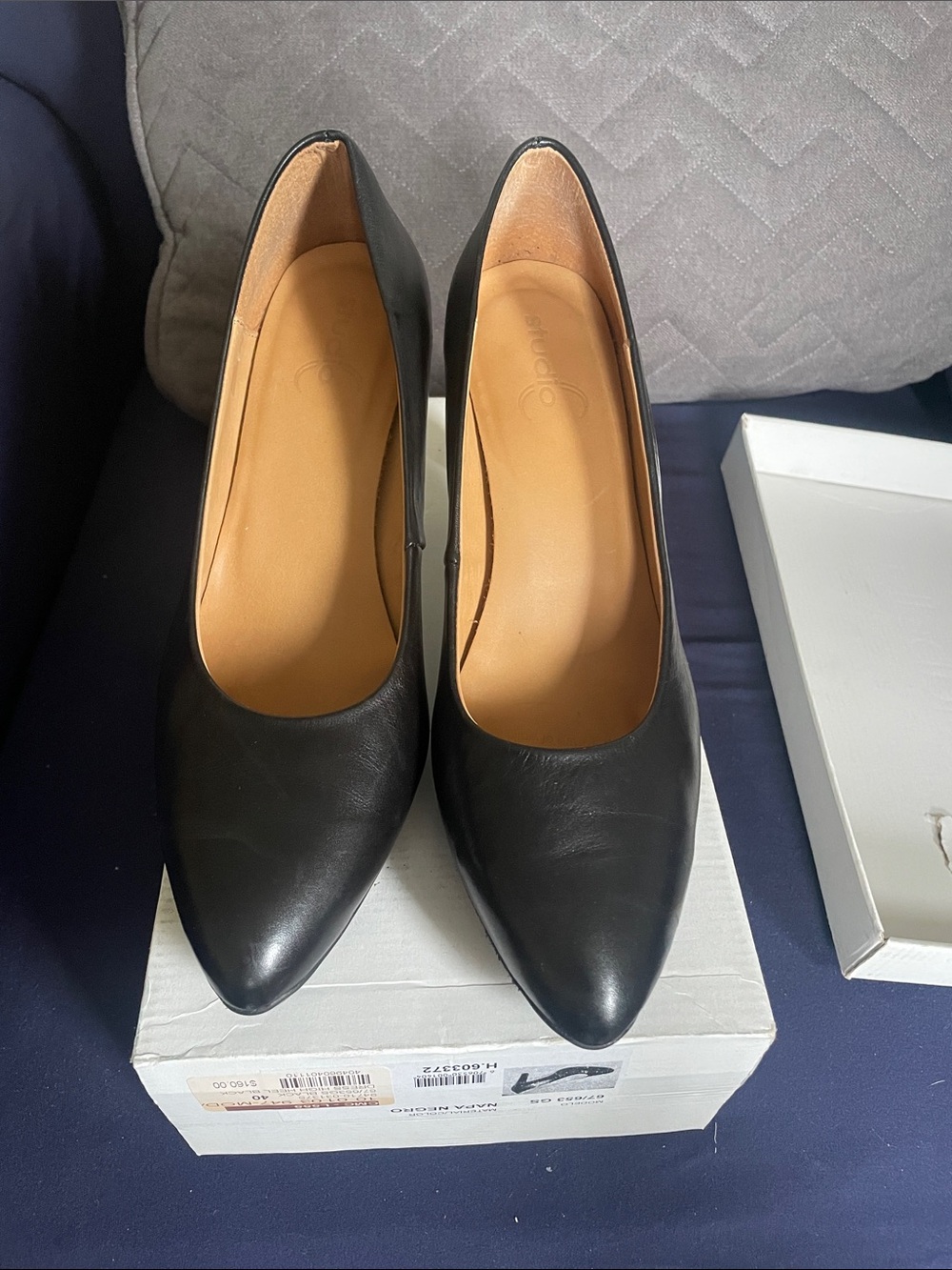 Made in Spain, Flexible,Classic Black Leather Pointed-Toe Women's Pumps